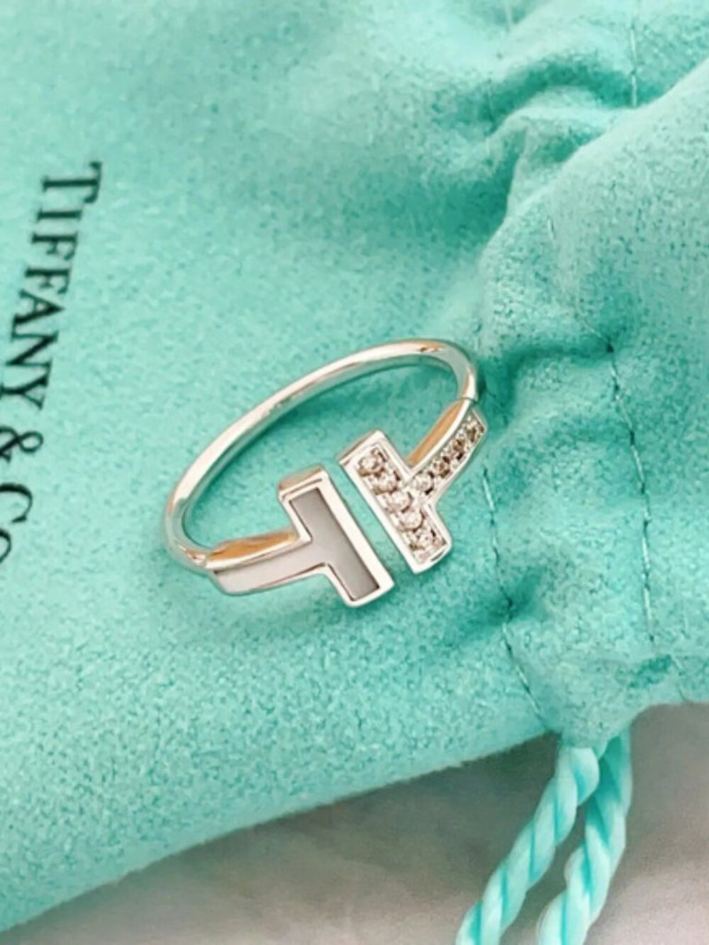Tiffany & Co. Silver White Mother-of-Pearl Diamond Double T Ring